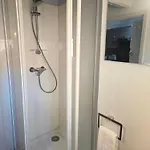 شقة 
